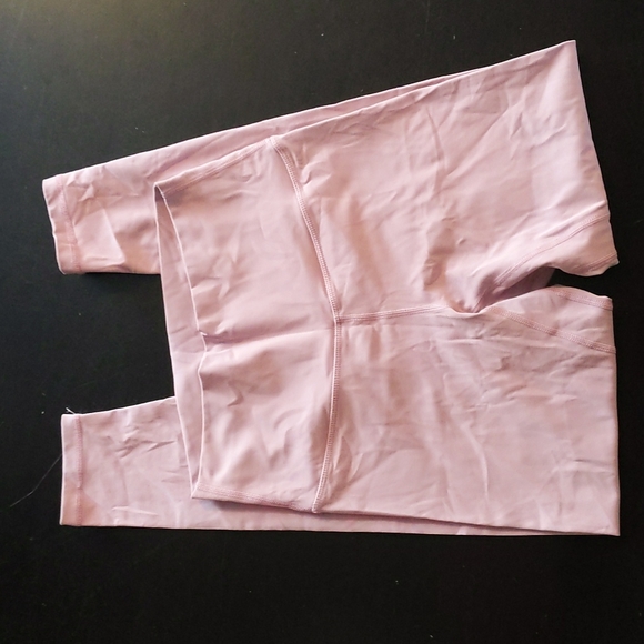 Lululemon Wunder Under Leggings - Picture 4 of 5